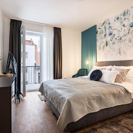 Rose Garden Apartments Budapest Room photo
