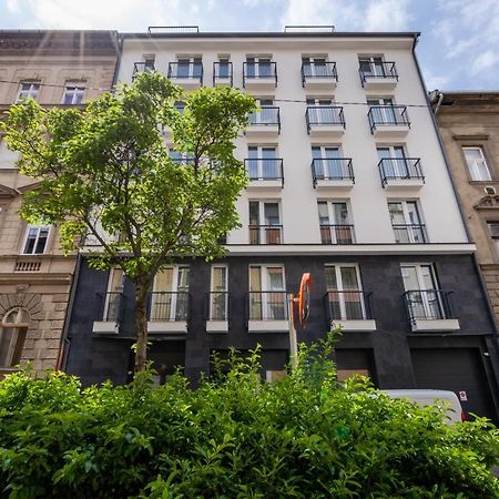 Rose Garden Apartments Budapest Room photo