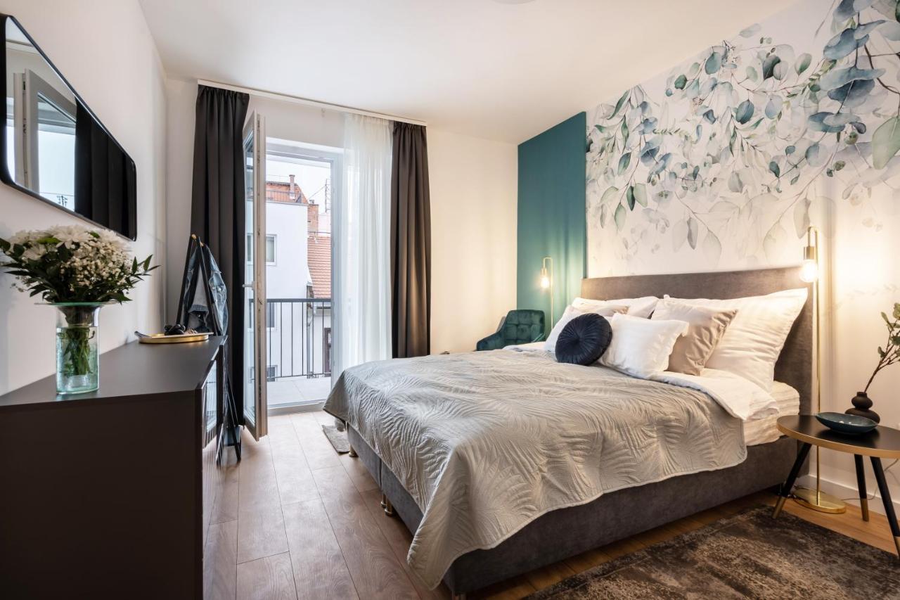 Rose Garden Apartments Budapest Room photo