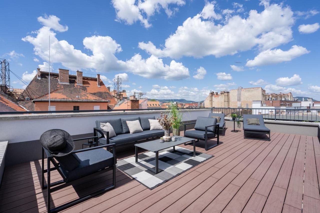 Rose Garden Apartments Budapest Room photo